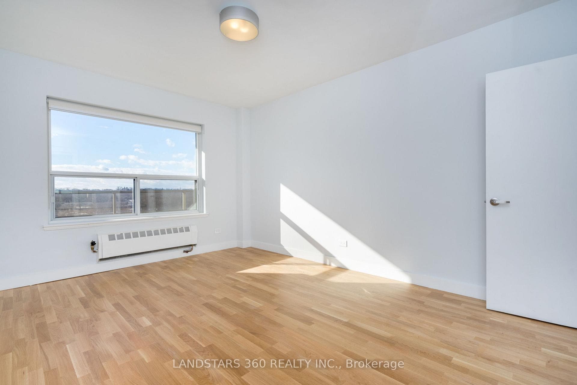 111 Lawton Boulevard Unit Ph03 photo 5