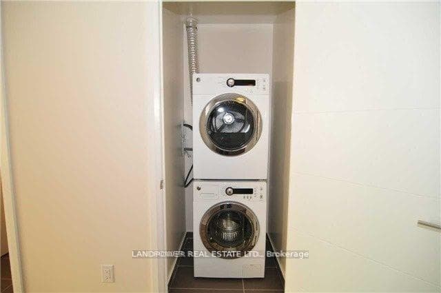 18 Uptown Drive Unit 825 photo 12