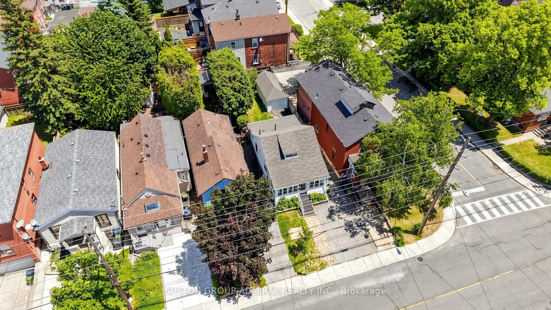75 Rockcliffe Boulevard photo 33