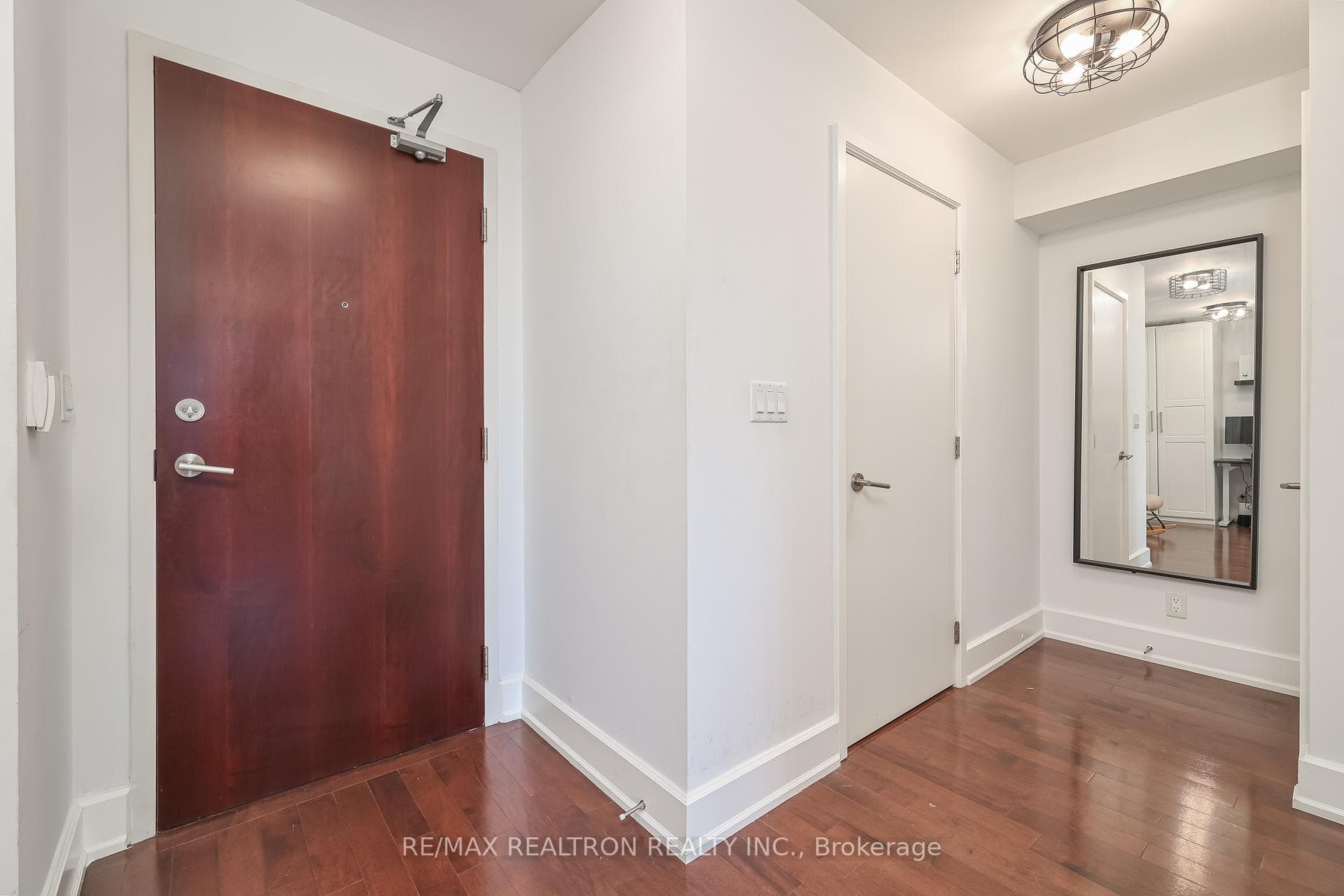 676 Sheppard Avenue Unit 307 photo 5