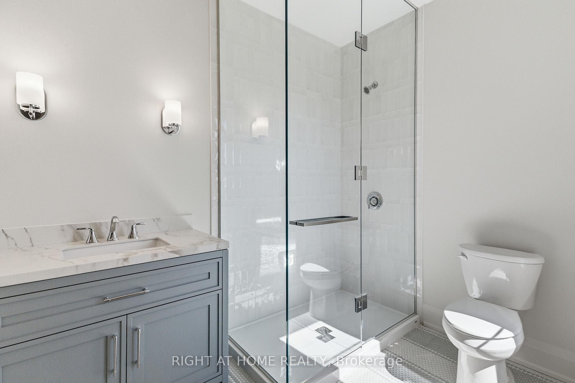 326 Manhattan Drive photo 44