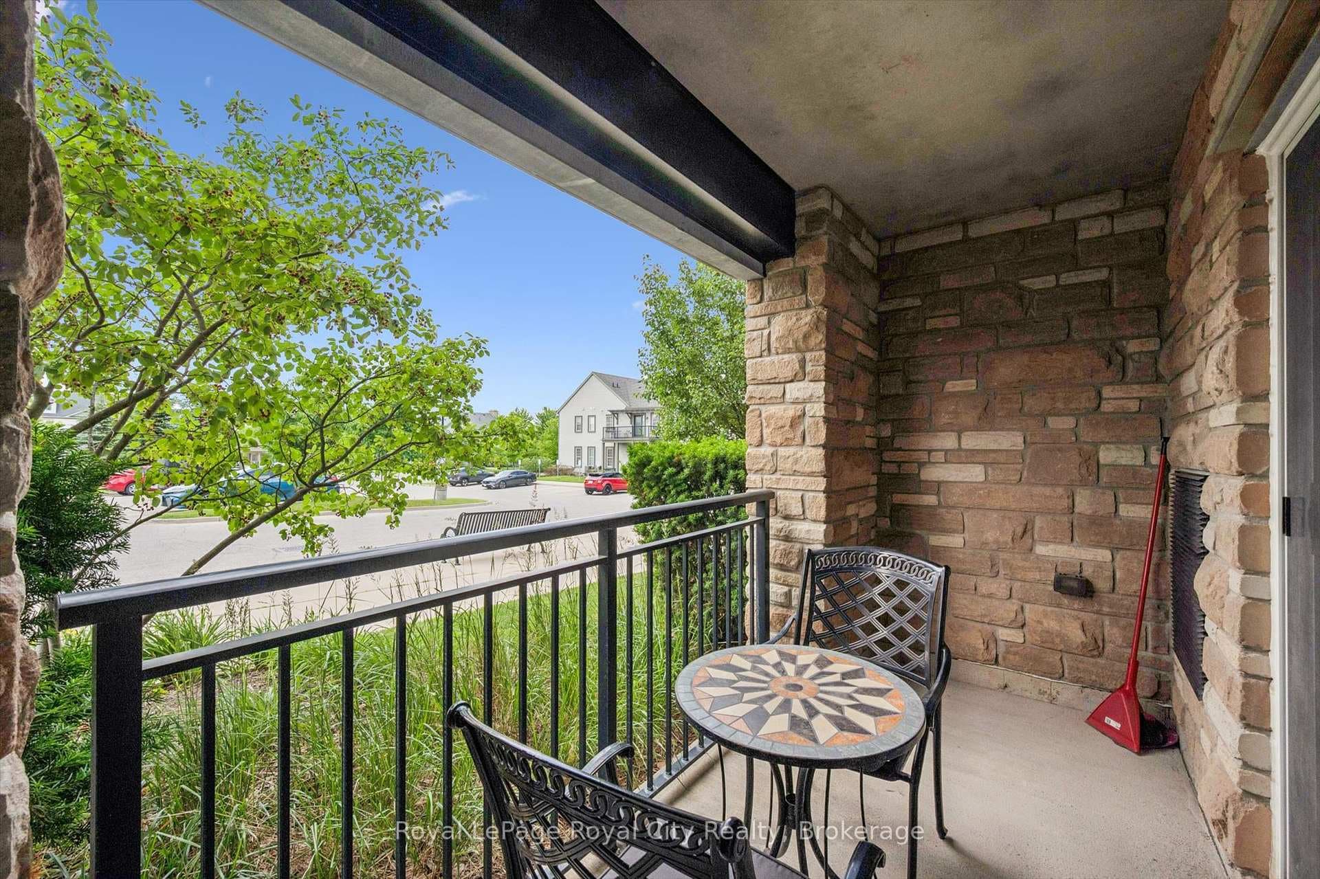 67 Kingsbury Square Unit 111 photo 25