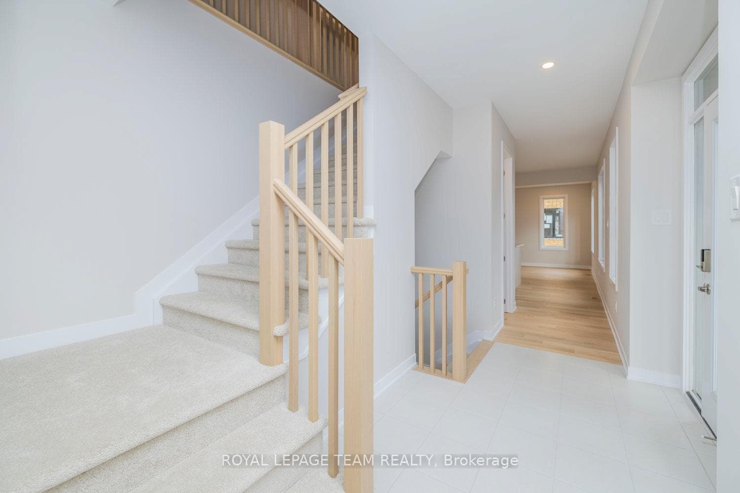 296 SAPLING Grove photo 7