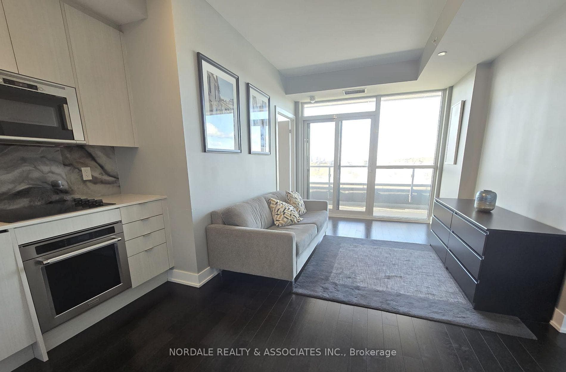 181 Bedford Road Unit 1501 photo 5