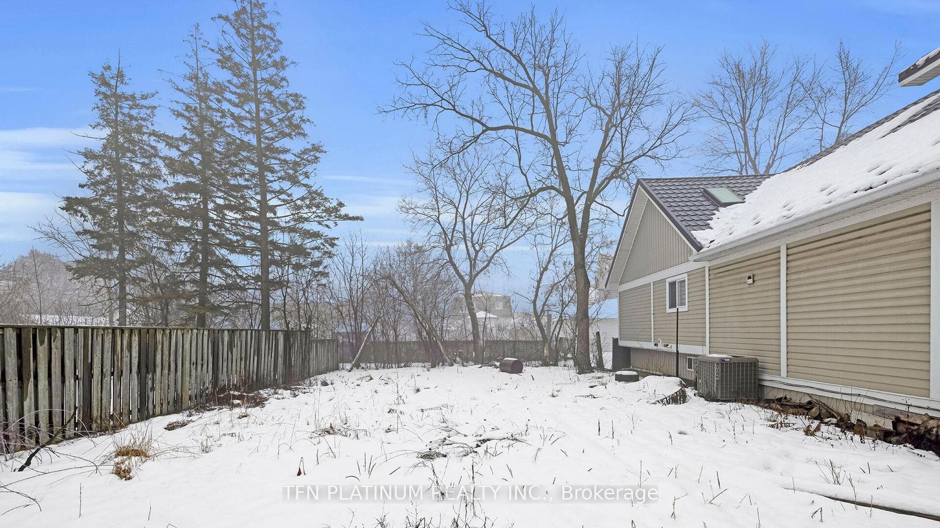 229 Queen Street Unit 02 photo 22