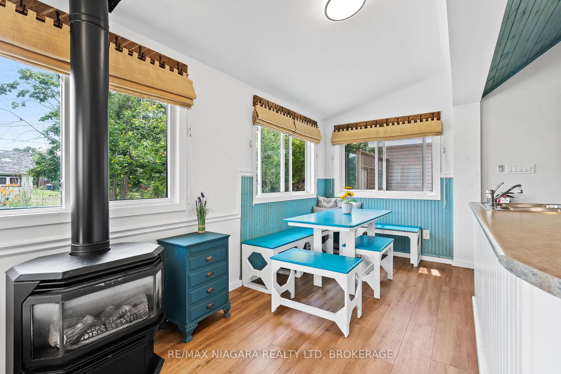 12343 Lakeshore Road photo 8