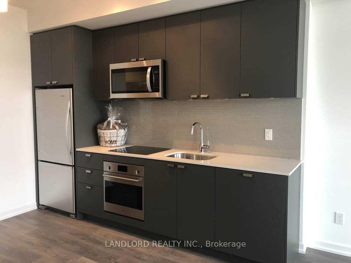 56 Forest Manor Road Unit 2106 photo 2