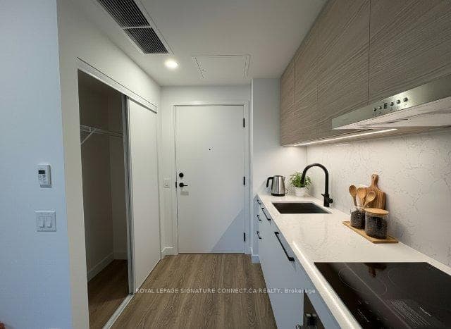 1050 Eastern Avenue Unit 1401 photo 5