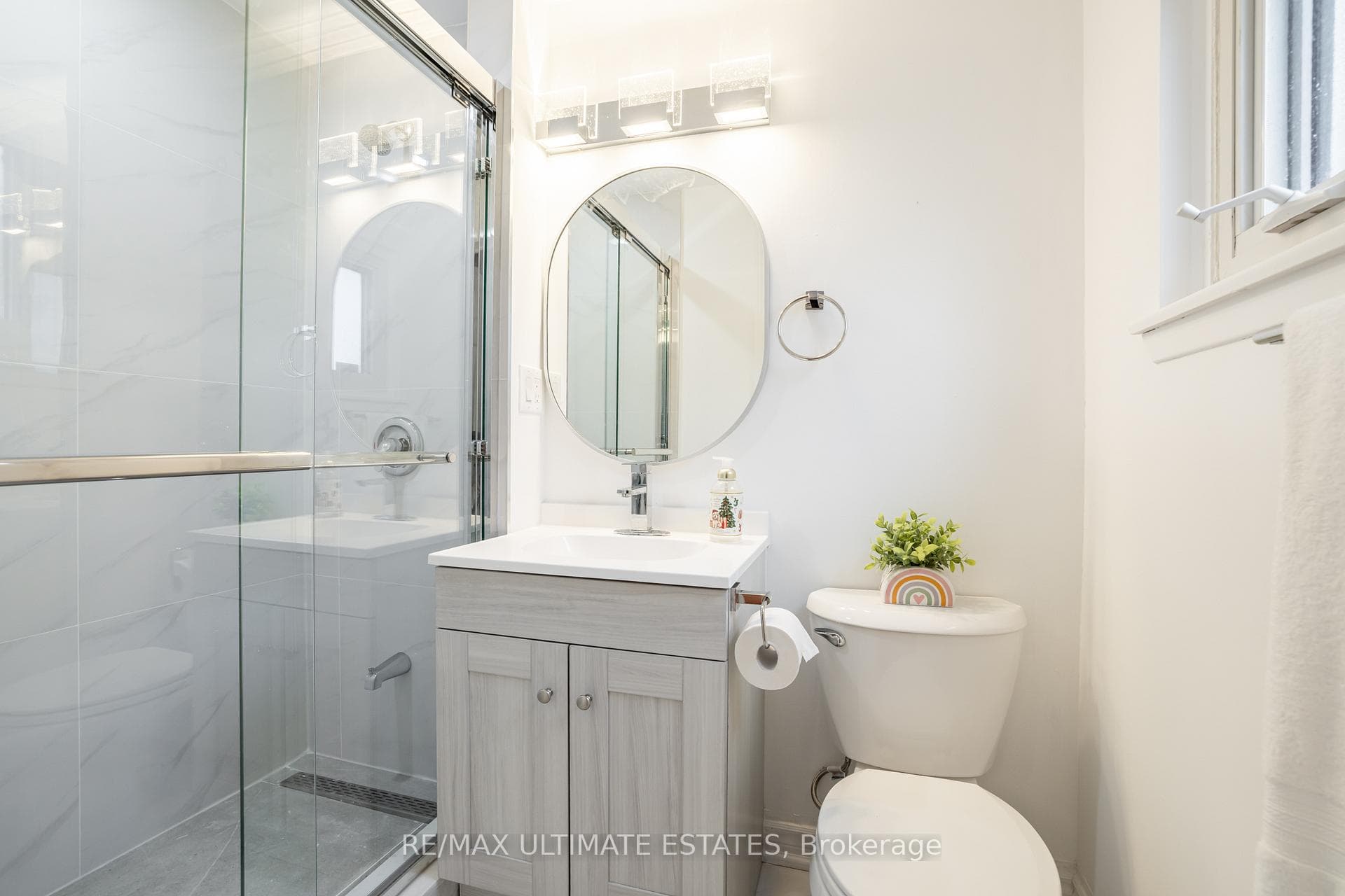 37 Boundy Crescent photo 12