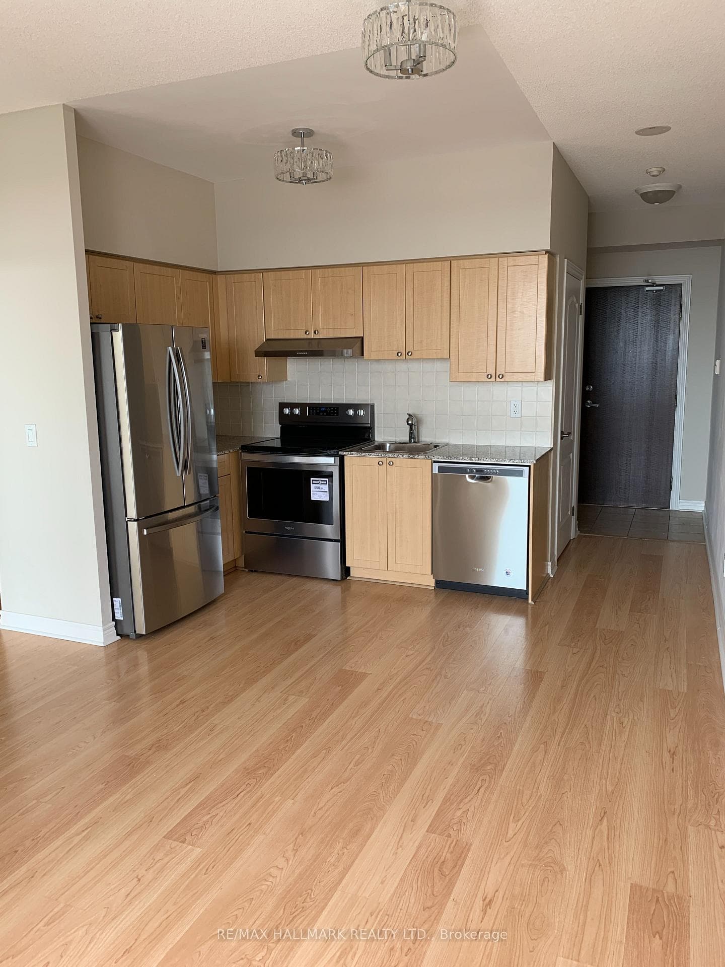 15 North Park Road Unit 1601 photo 4