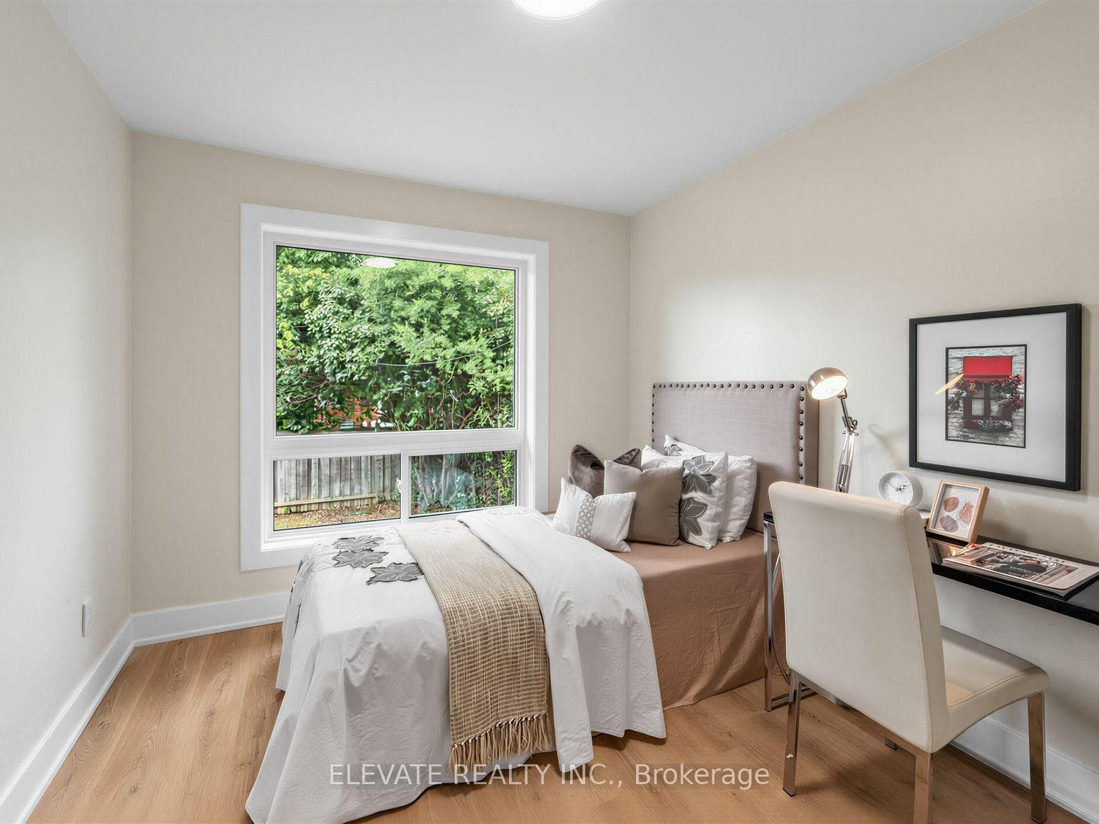 730 Danforth Road photo 16