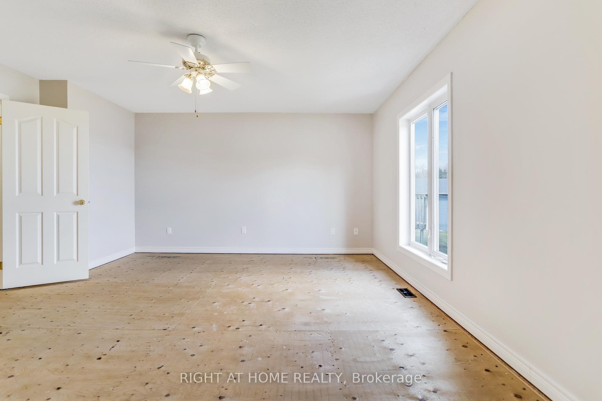 560 Davis Drive photo 26