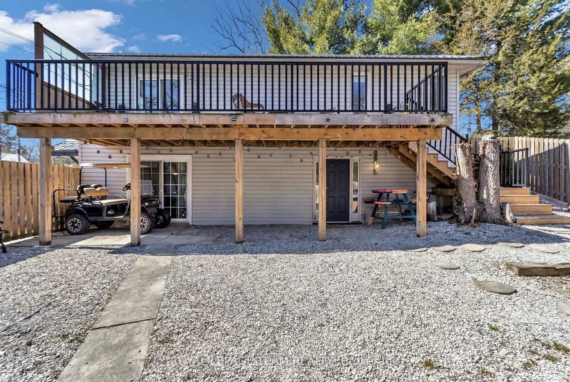 7706 Alfred Street photo 6