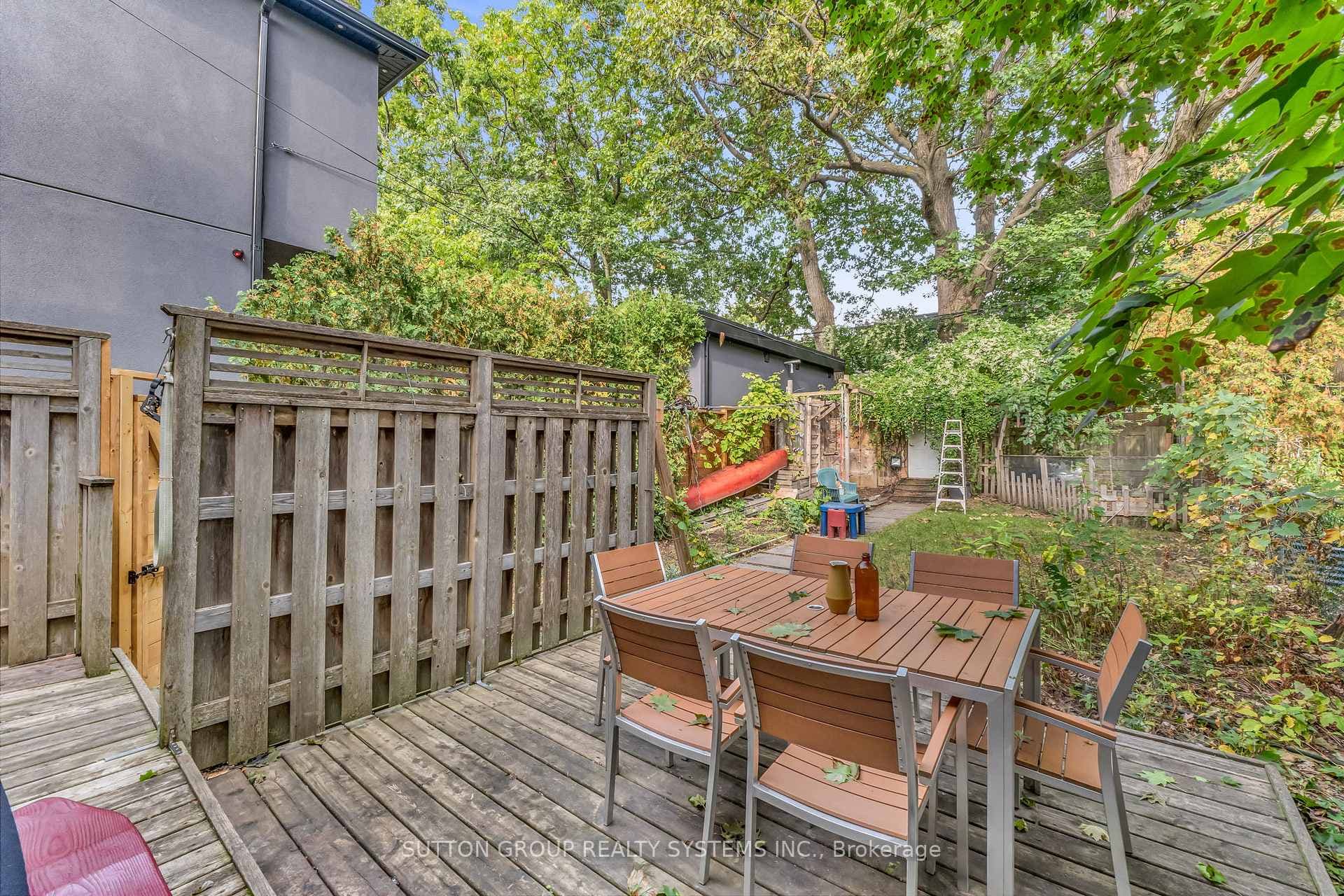 197 Arlington Avenue photo 44
