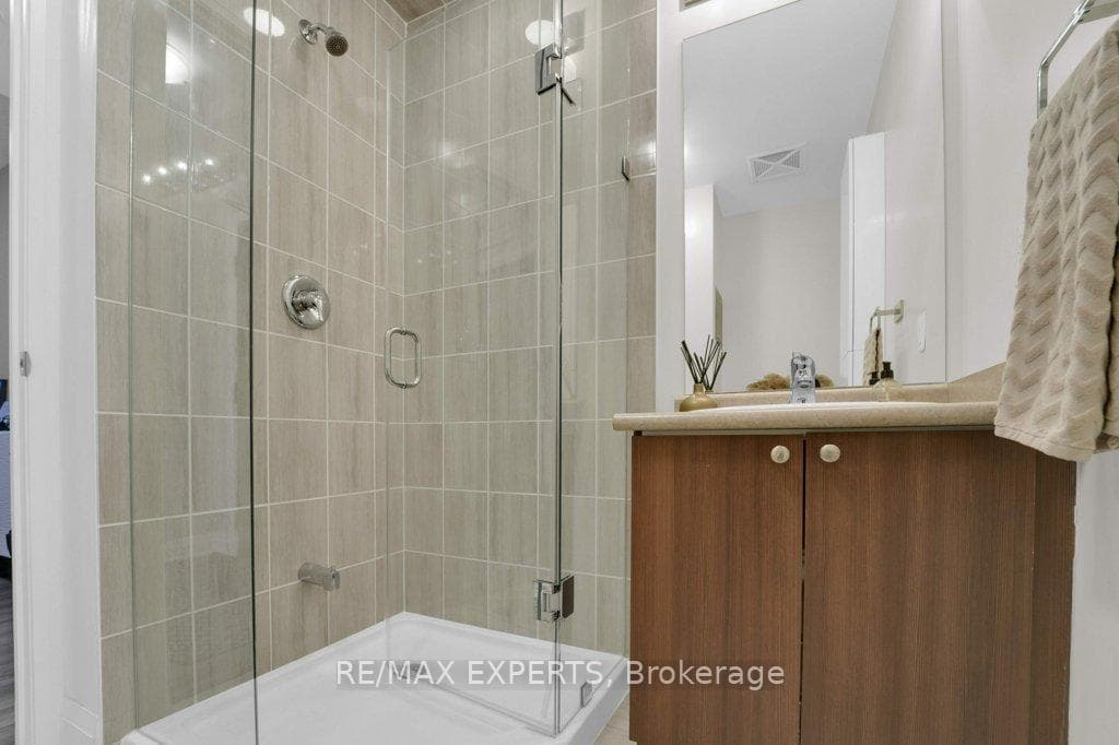 65 Yorkland Boulevard Unit 908 photo 10