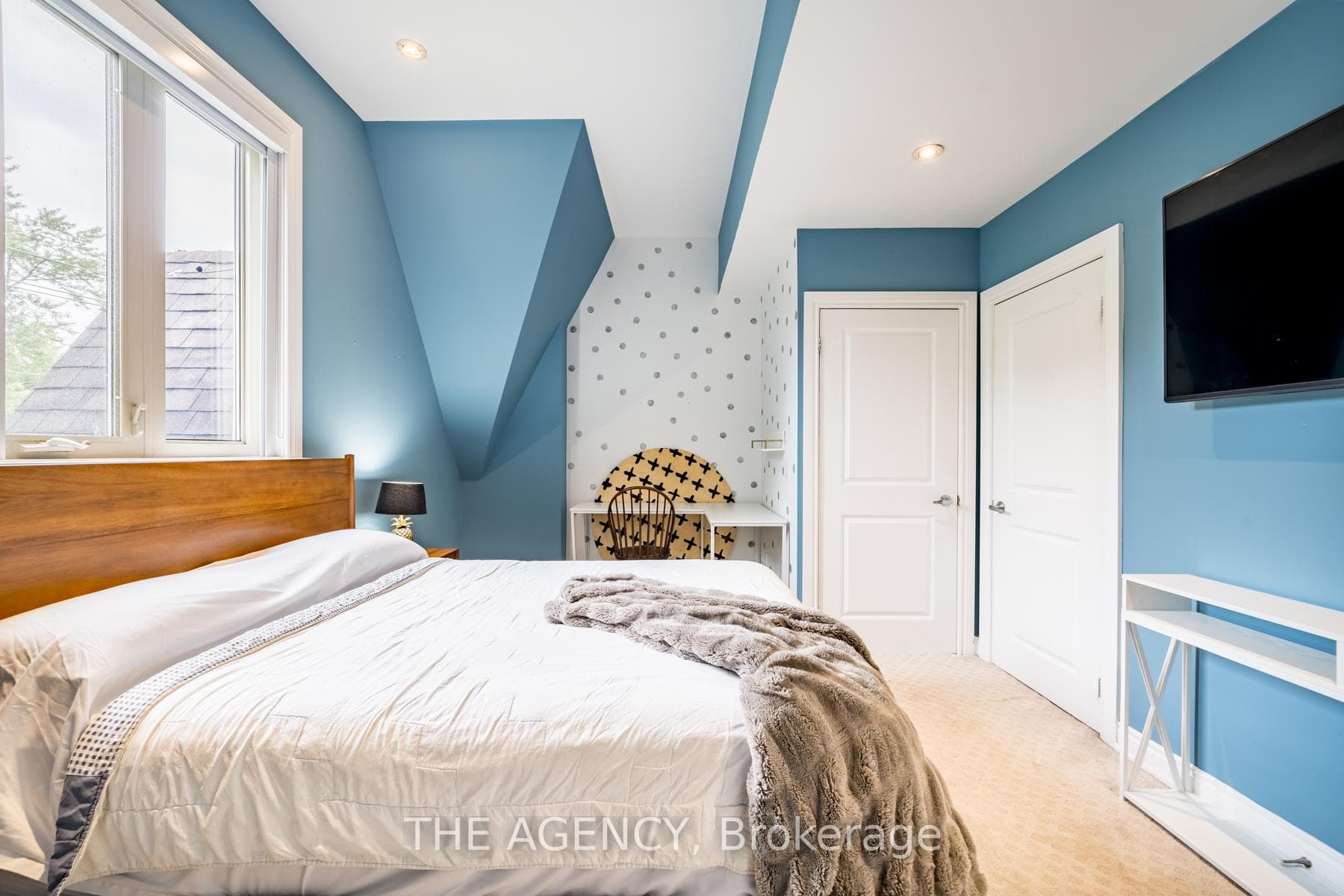 176 South Kingsway N/A photo 23