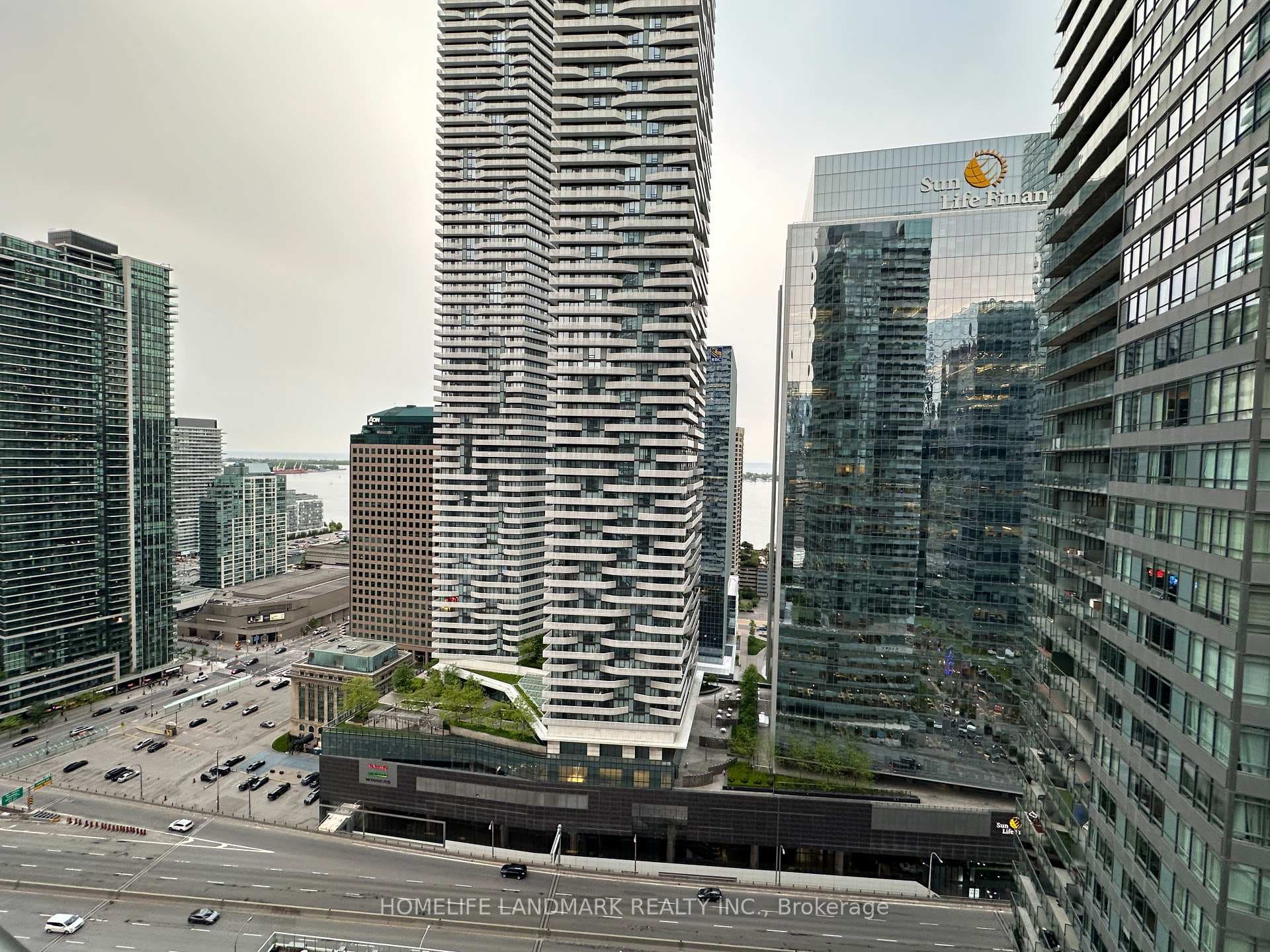 65 Bremner Boulevard Unit 2701 photo 10