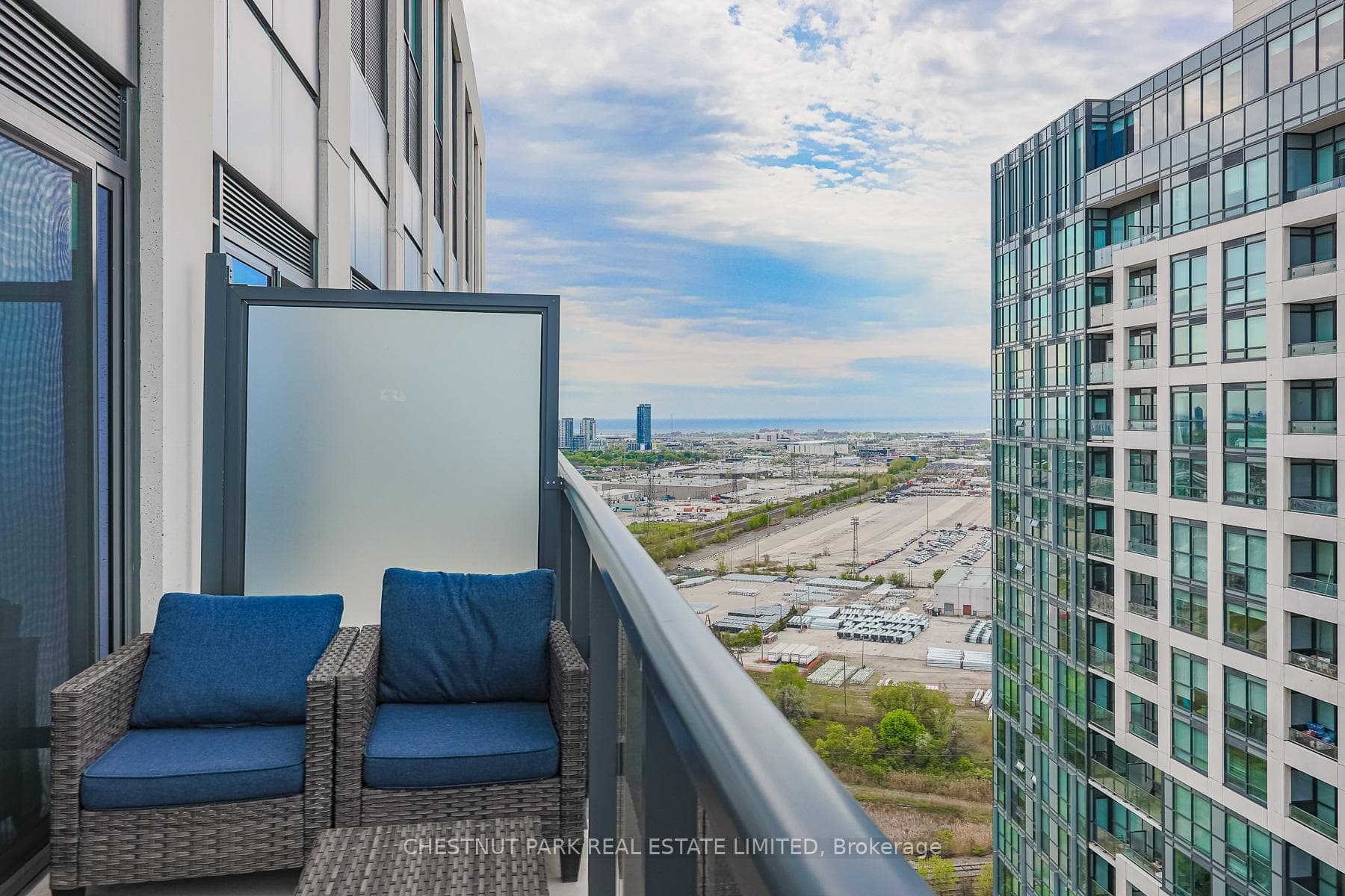 30 Samuel Wood Way Unit PH2402 photo 15