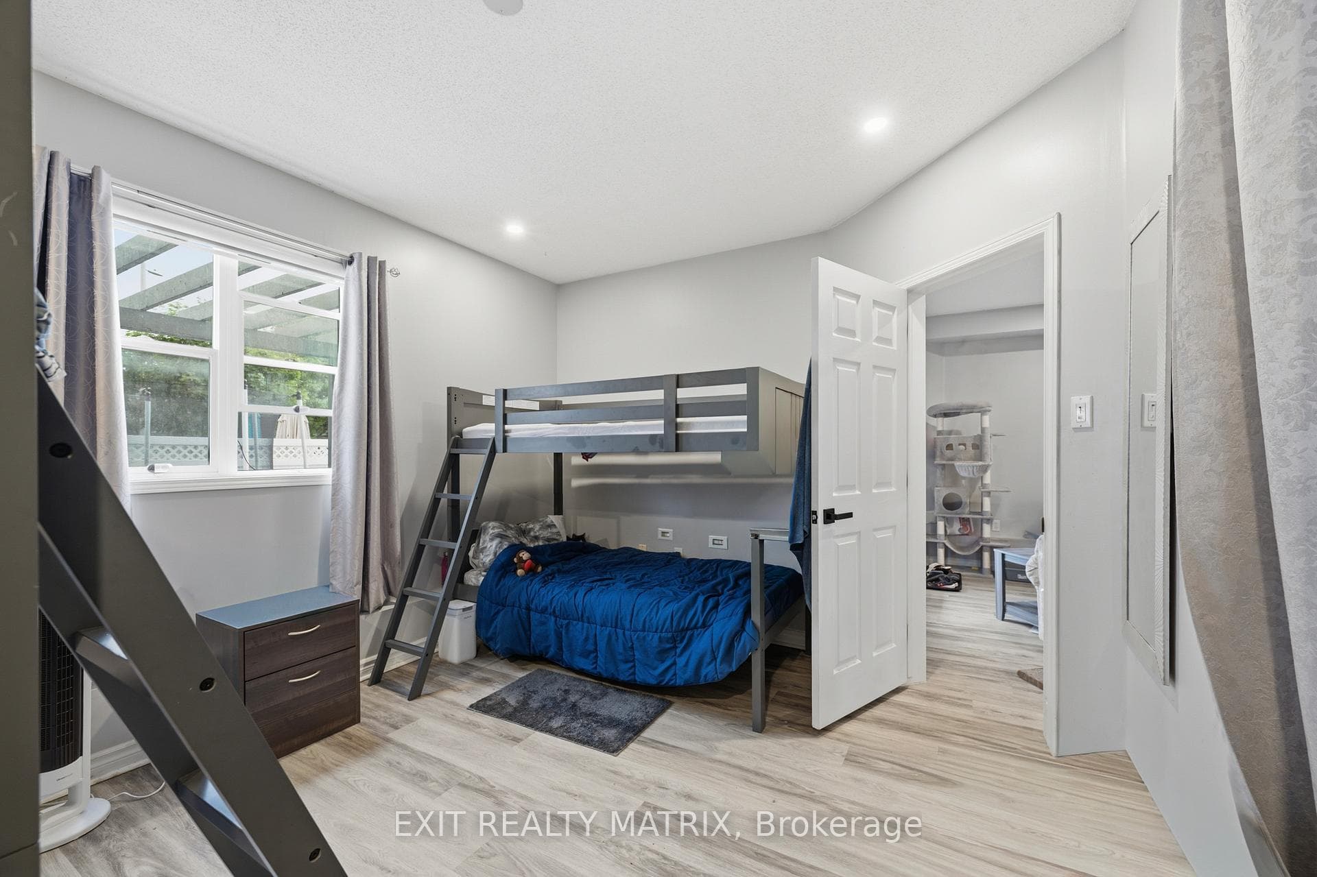 1511 Rumford Drive photo 13