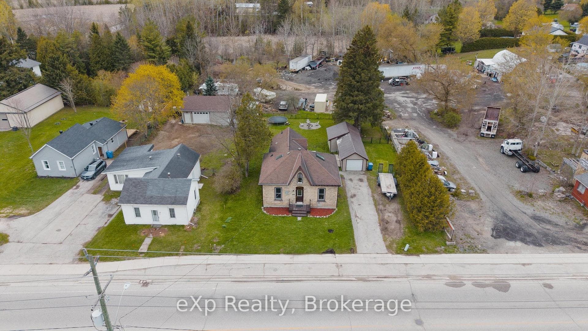 668 Garafraxa Street photo 31
