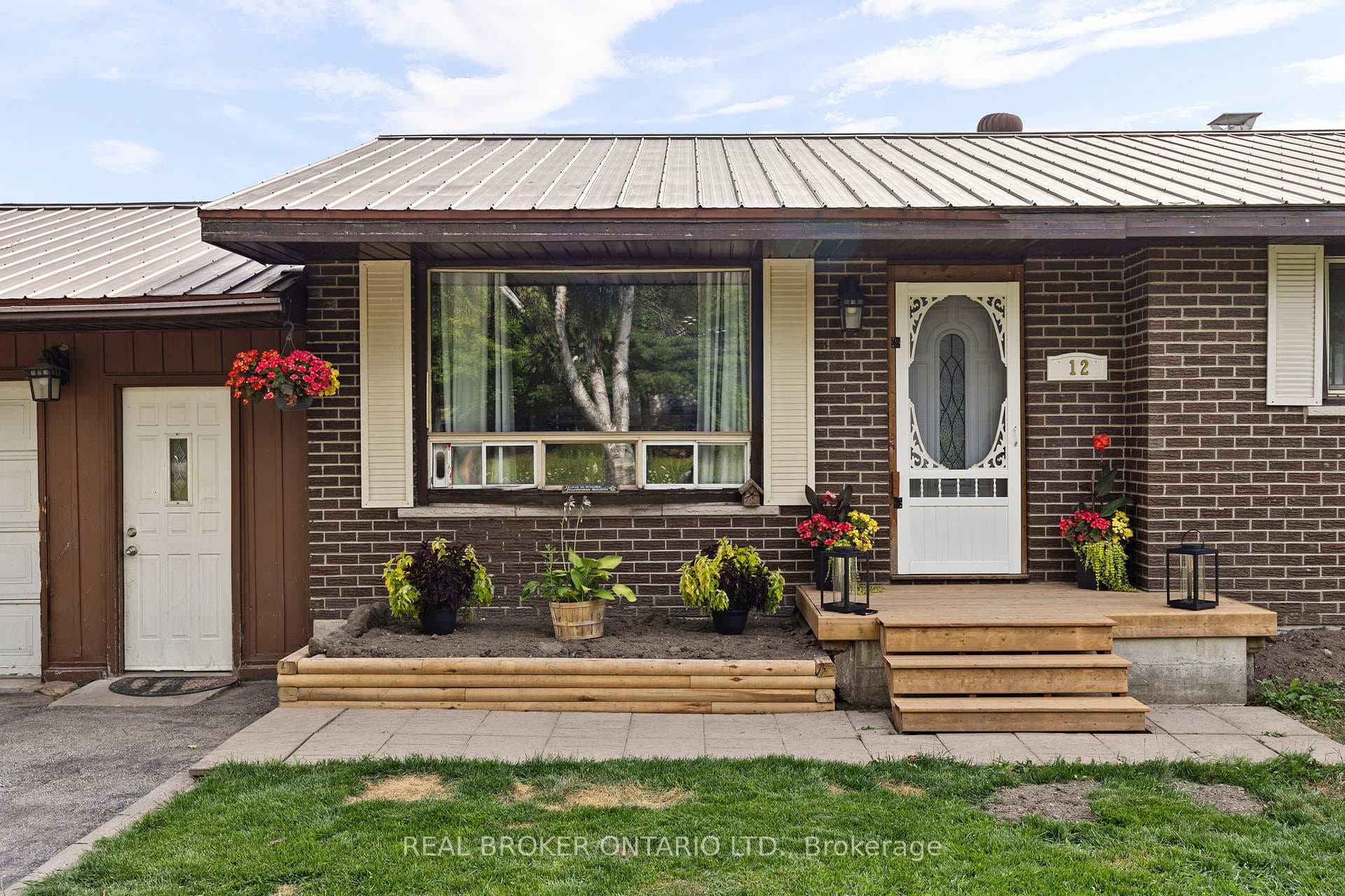 12 Olive Drive photo 2