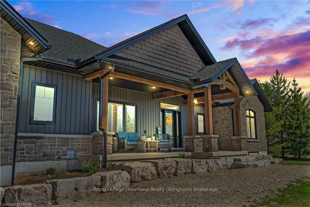 51 HIGHLAND Road photo 3
