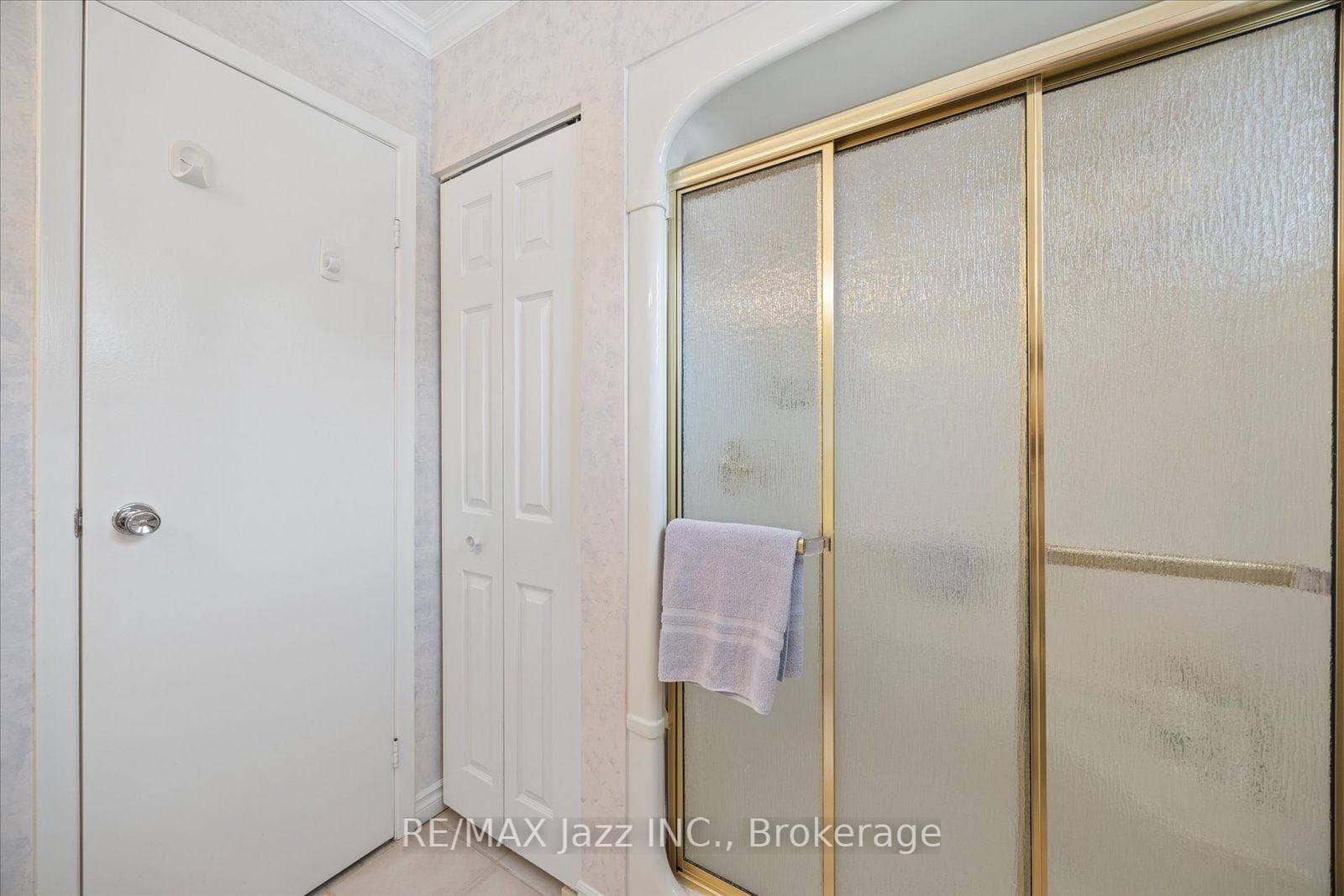 38 Trinity Crescent photo 29