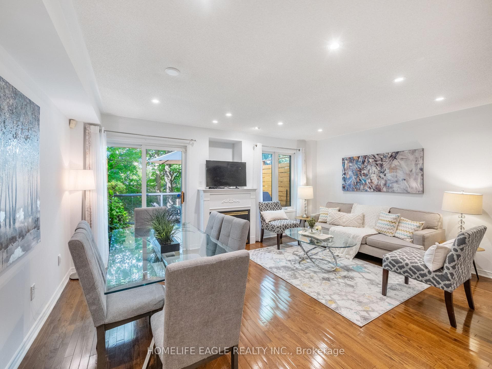 79 Sandlewood Court photo 3