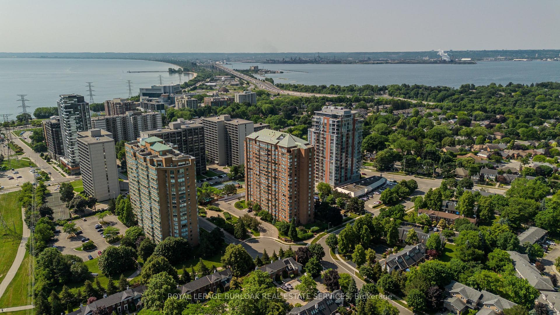 1270 Maple Crossing Boulevard Unit PH2 photo 22
