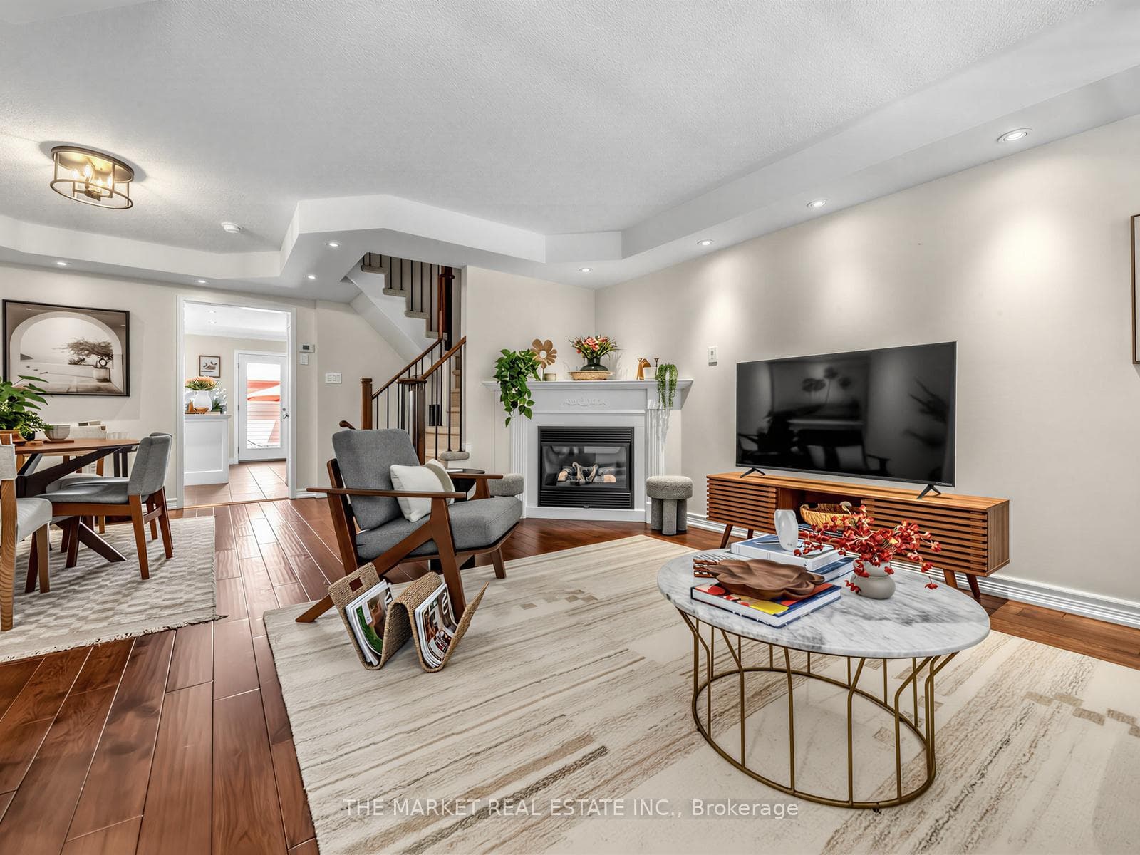 227 Gatwick Drive photo 8