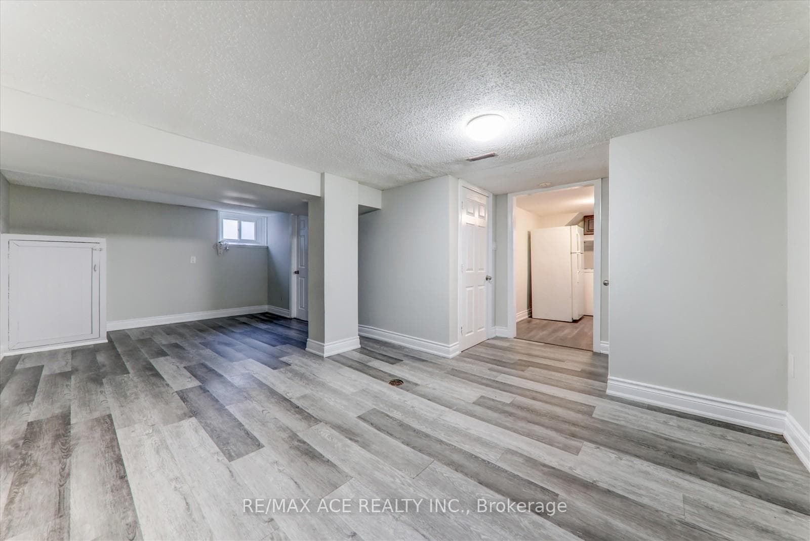 5 Willowlea Drive photo 34
