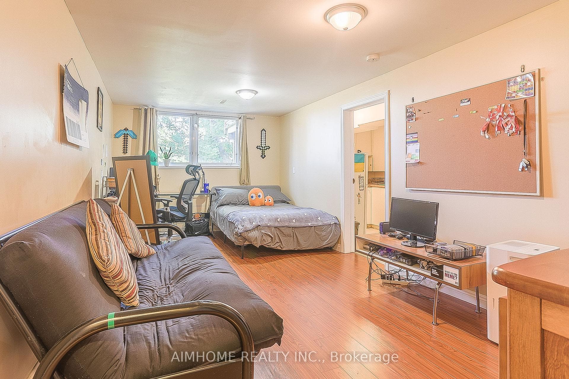 2124 Millway Gate photo 17