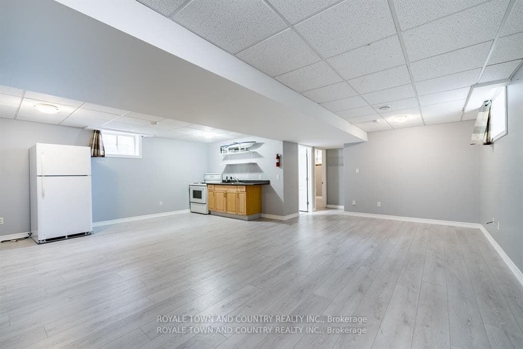 58 Laurent Boulevard photo 26