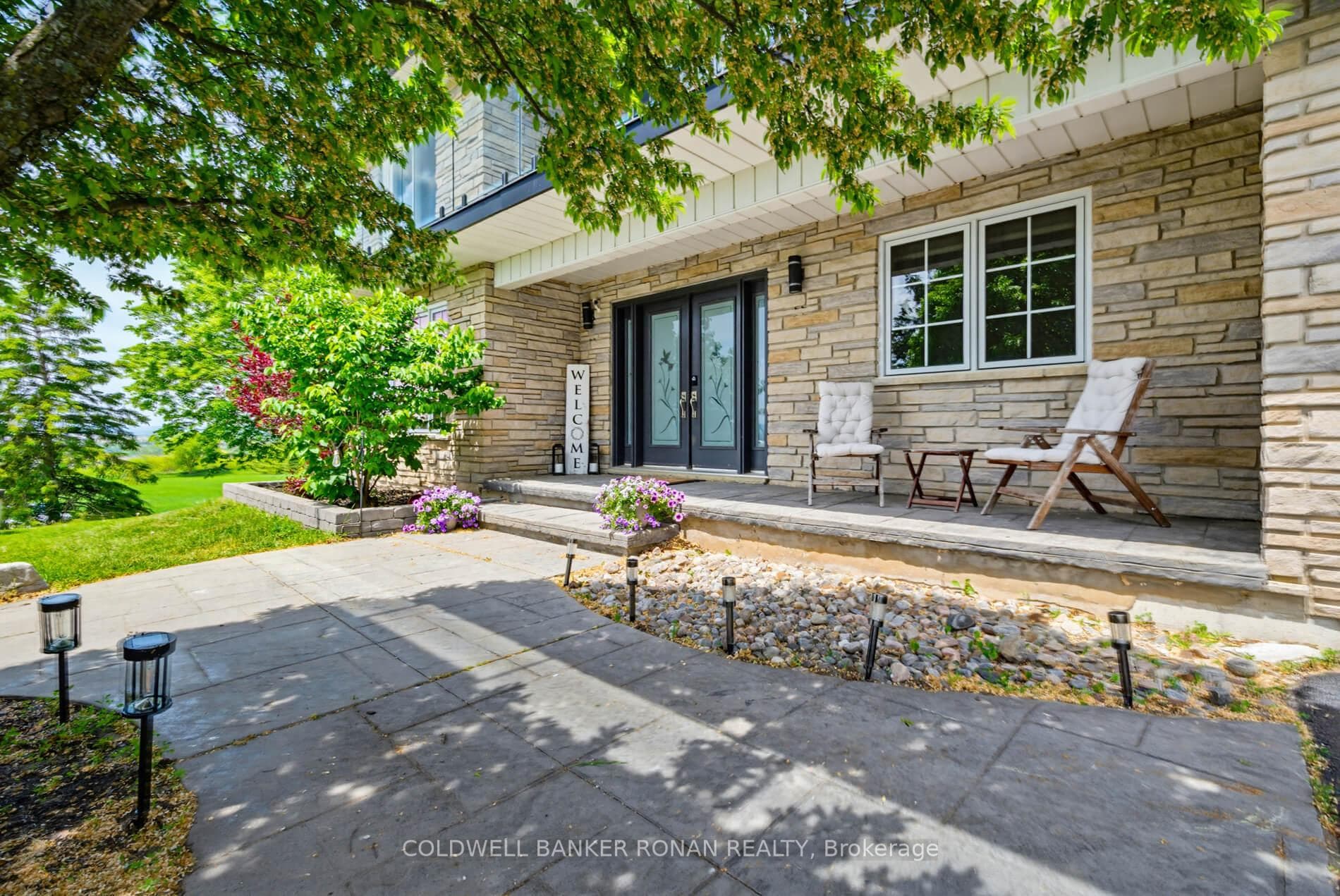 5676 14th Line photo 4