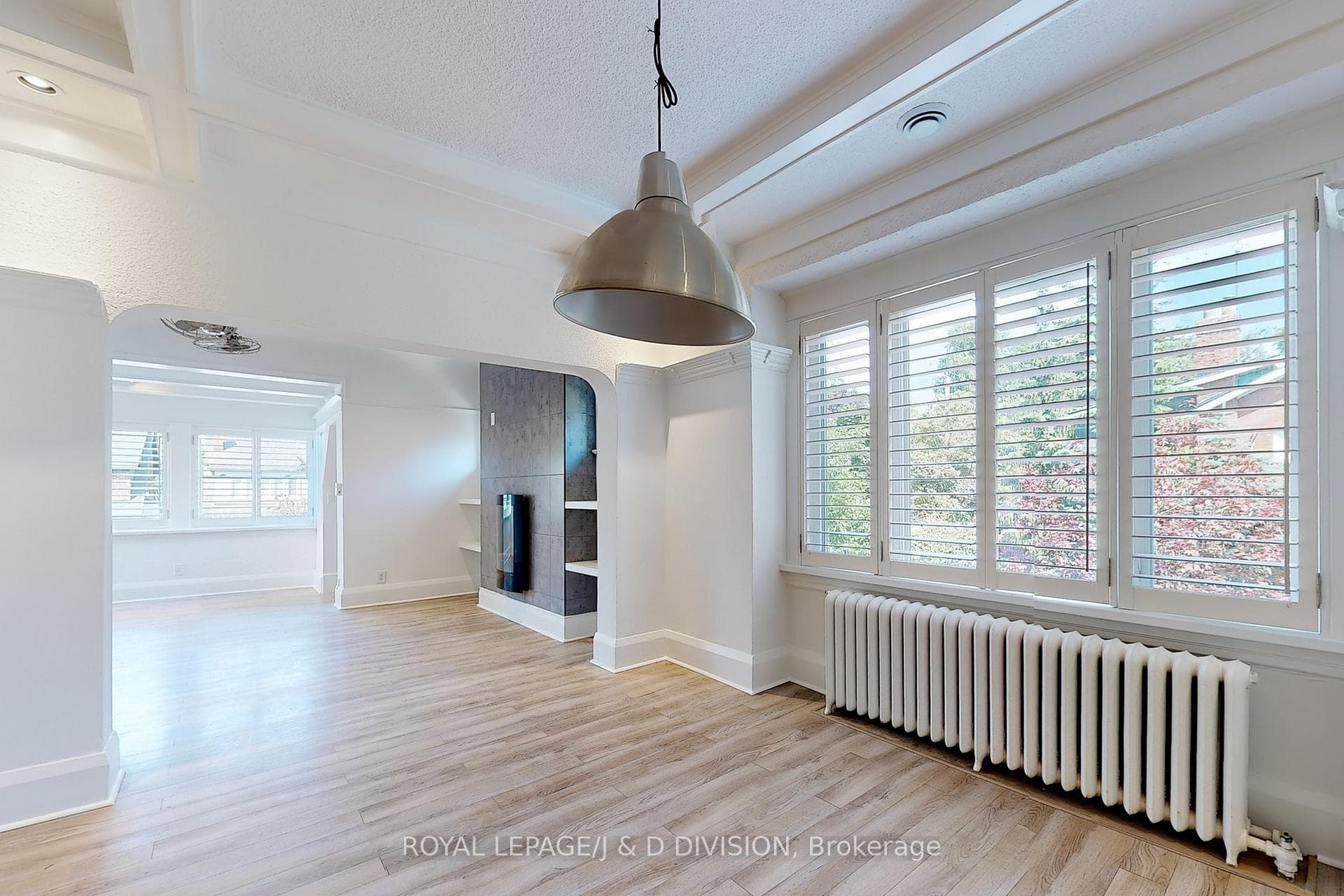 17 Humewood Drive Unit Upper photo 16