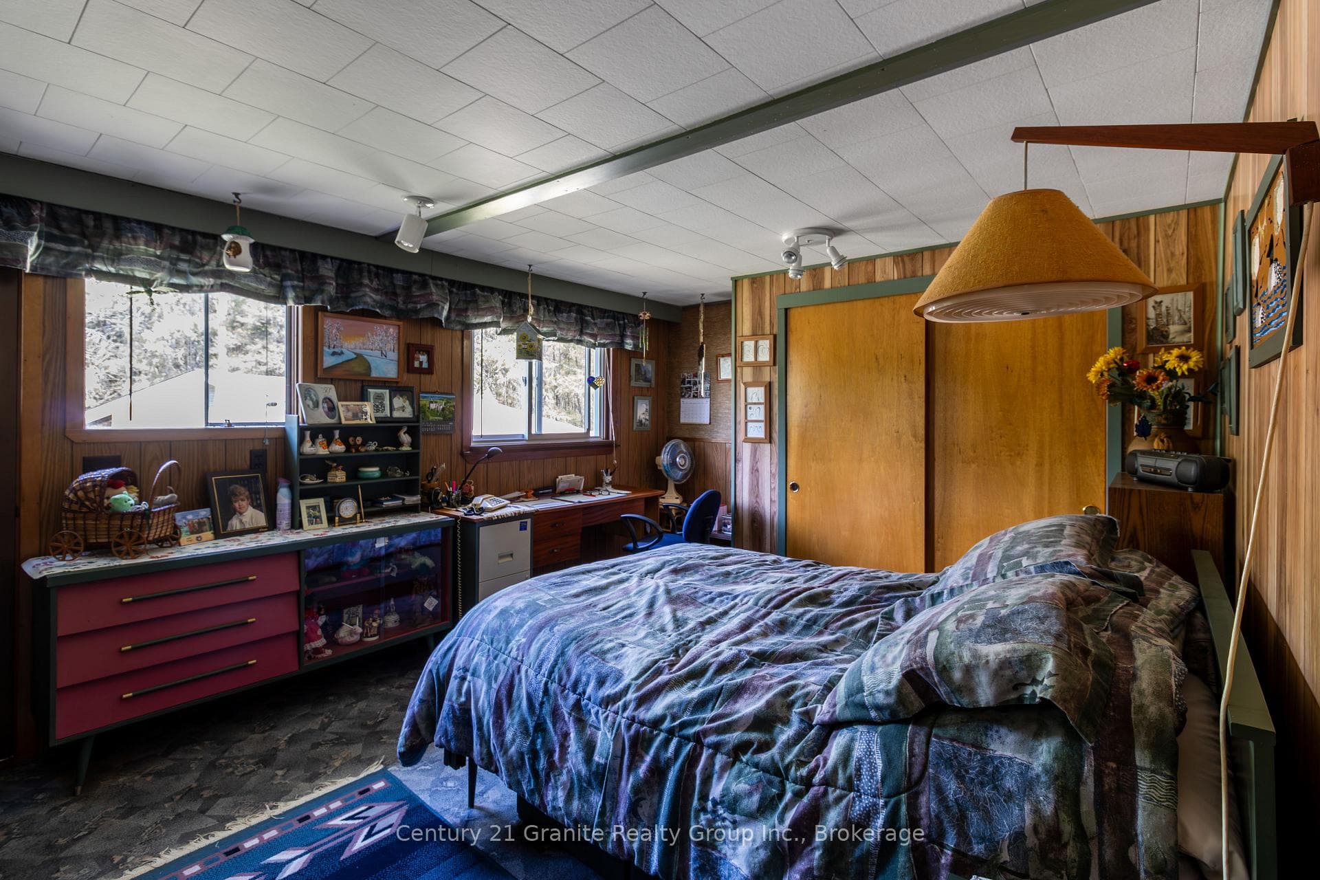 1036 Wandering Lane photo 15