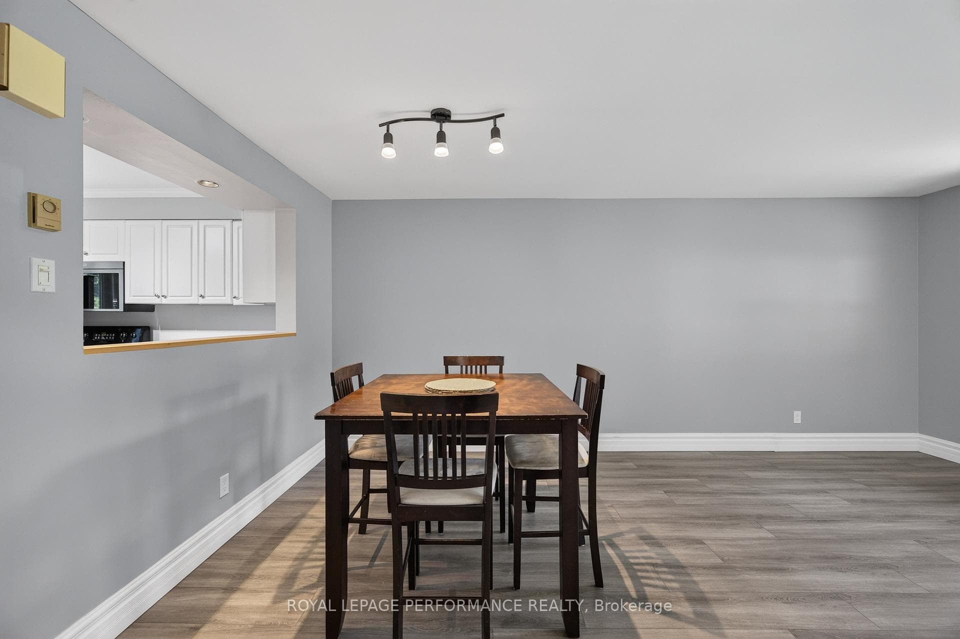 1304 Alness Court Unit 16 photo 20