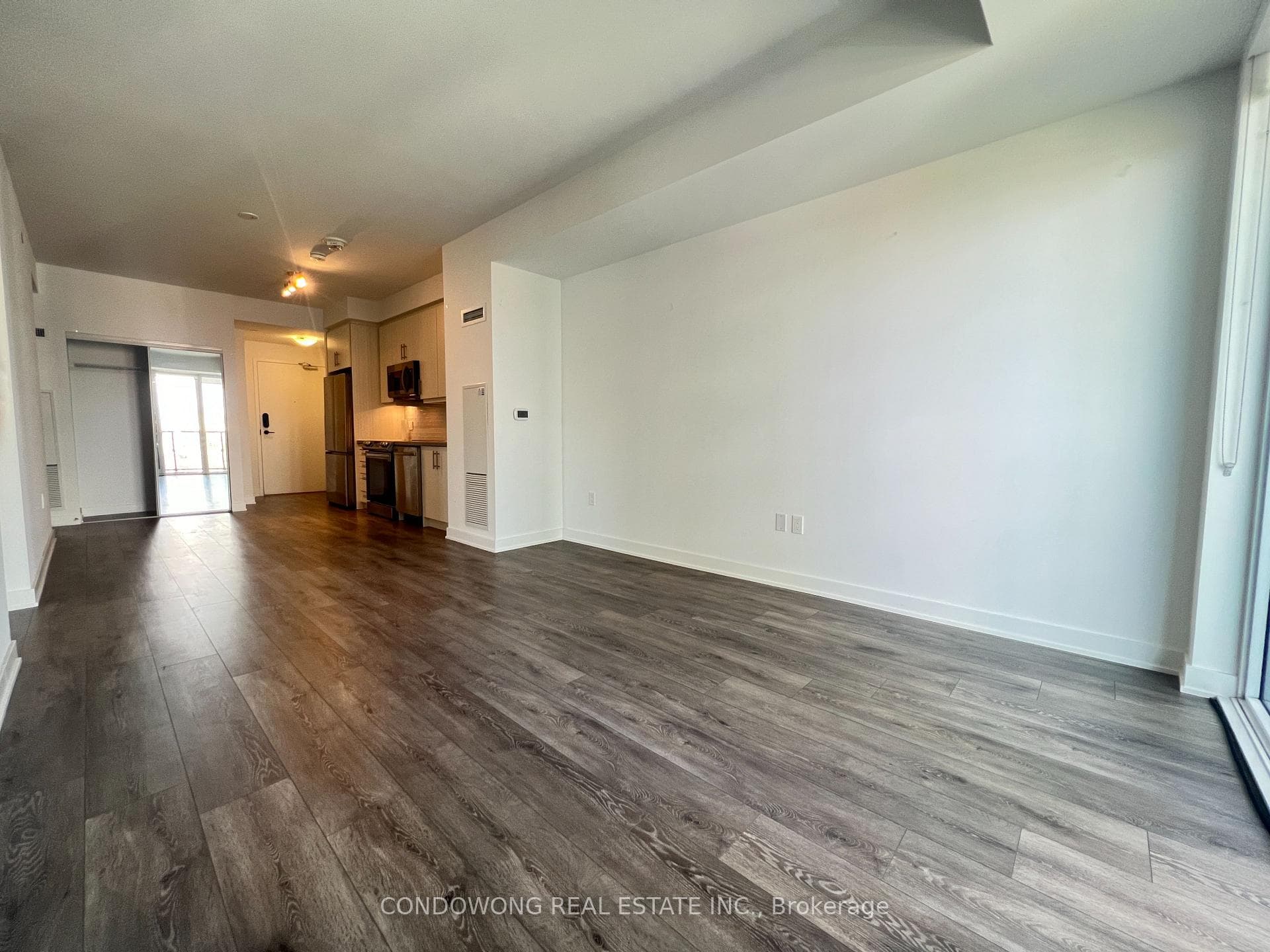 105 Oneida Crescent Unit 1205 photo 6