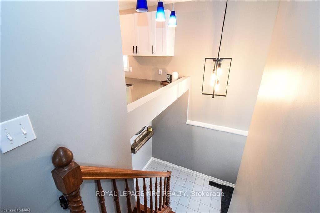214 YORK Street photo 24
