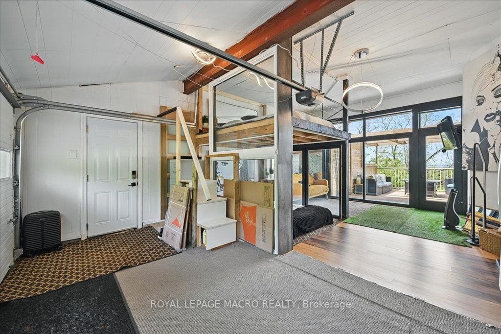 33 Leslie Drive photo 19
