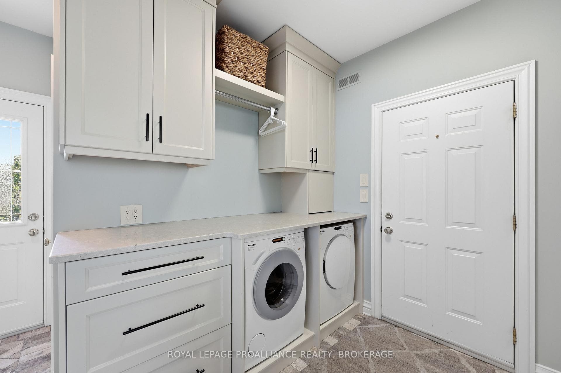 31 Leavis Shores N/A photo 18