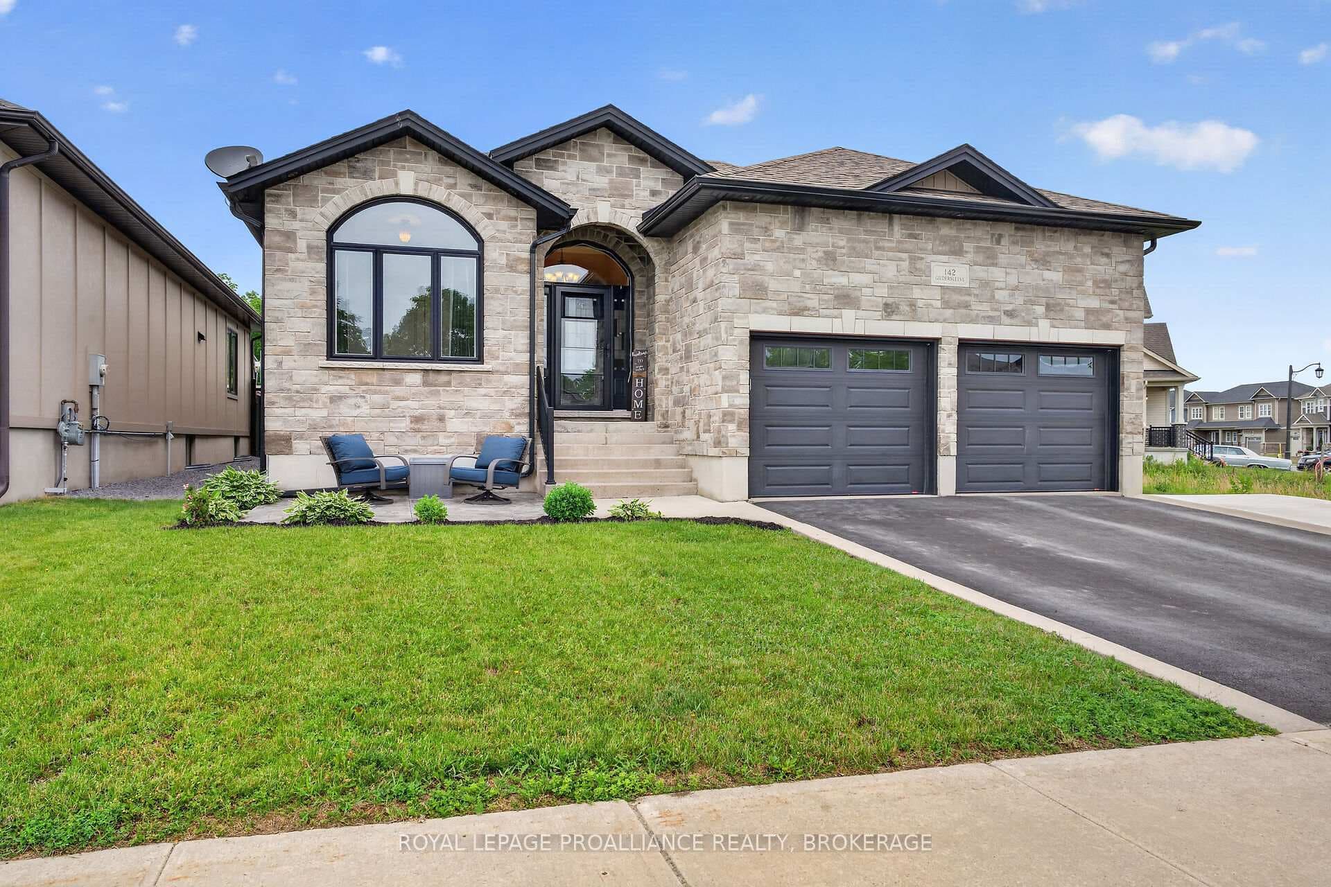 142 Gildersleeve Boulevard photo 2
