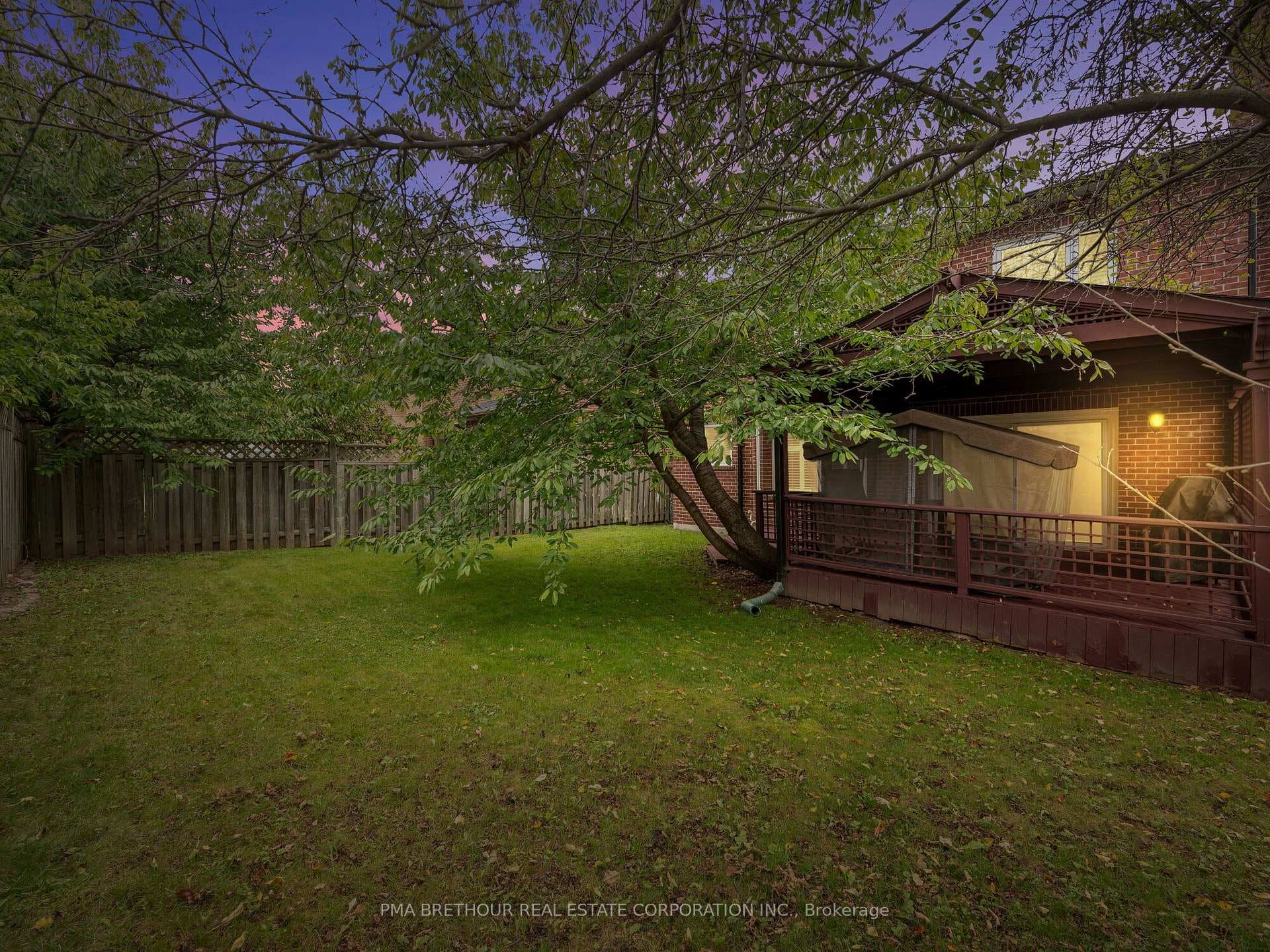 81 John Stiver Crescent photo 36