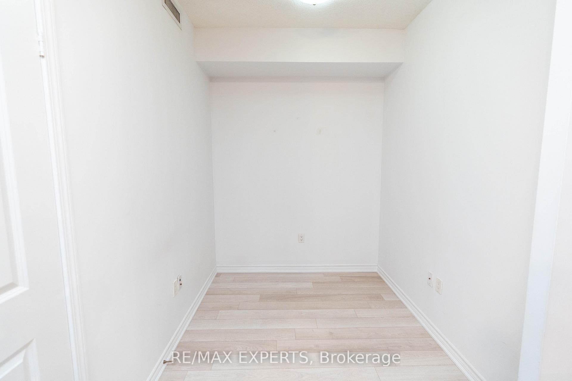 39 Annie Craig Drive Unit 303 photo 12