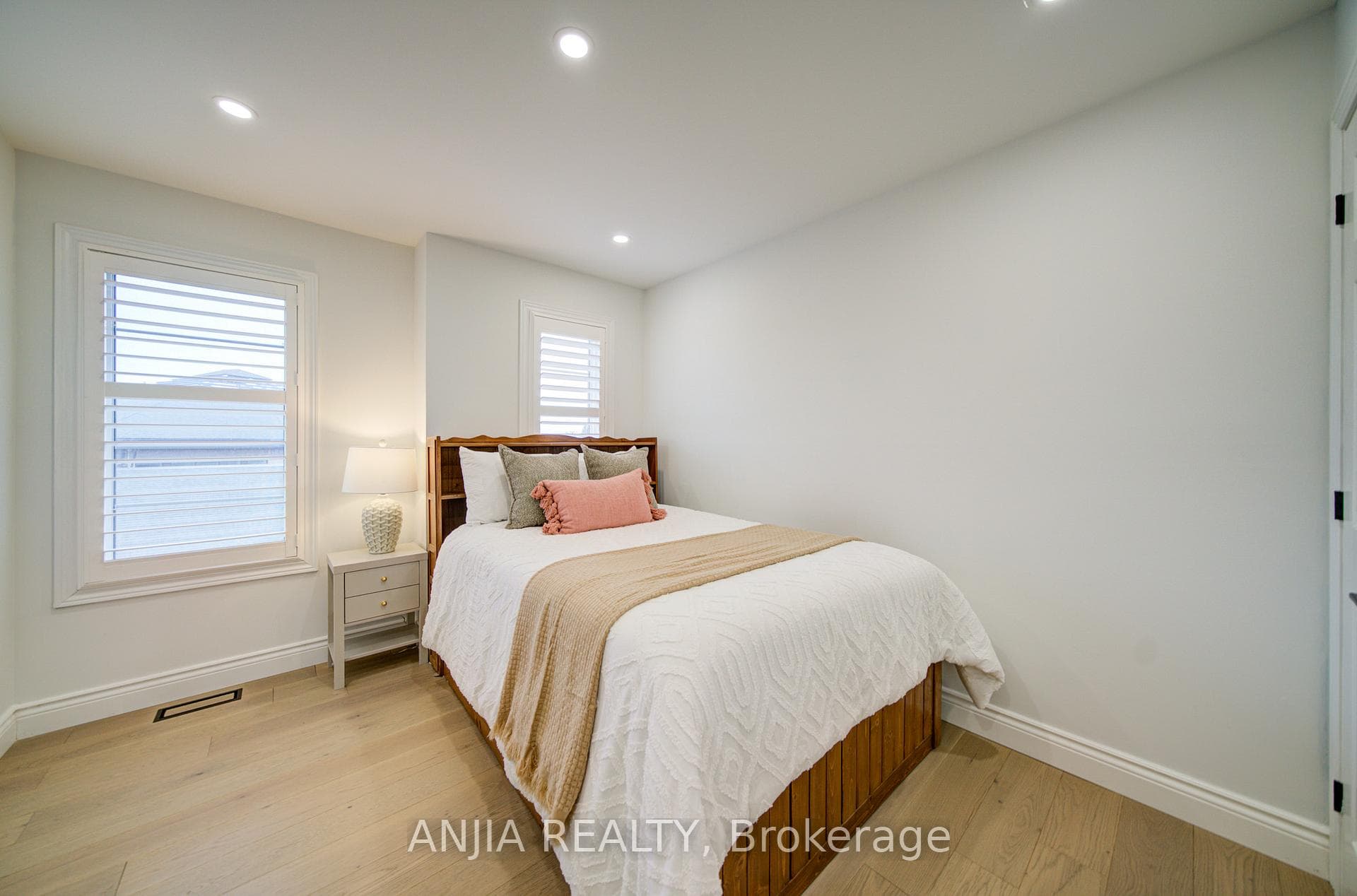 22 Kylemore Way photo 33