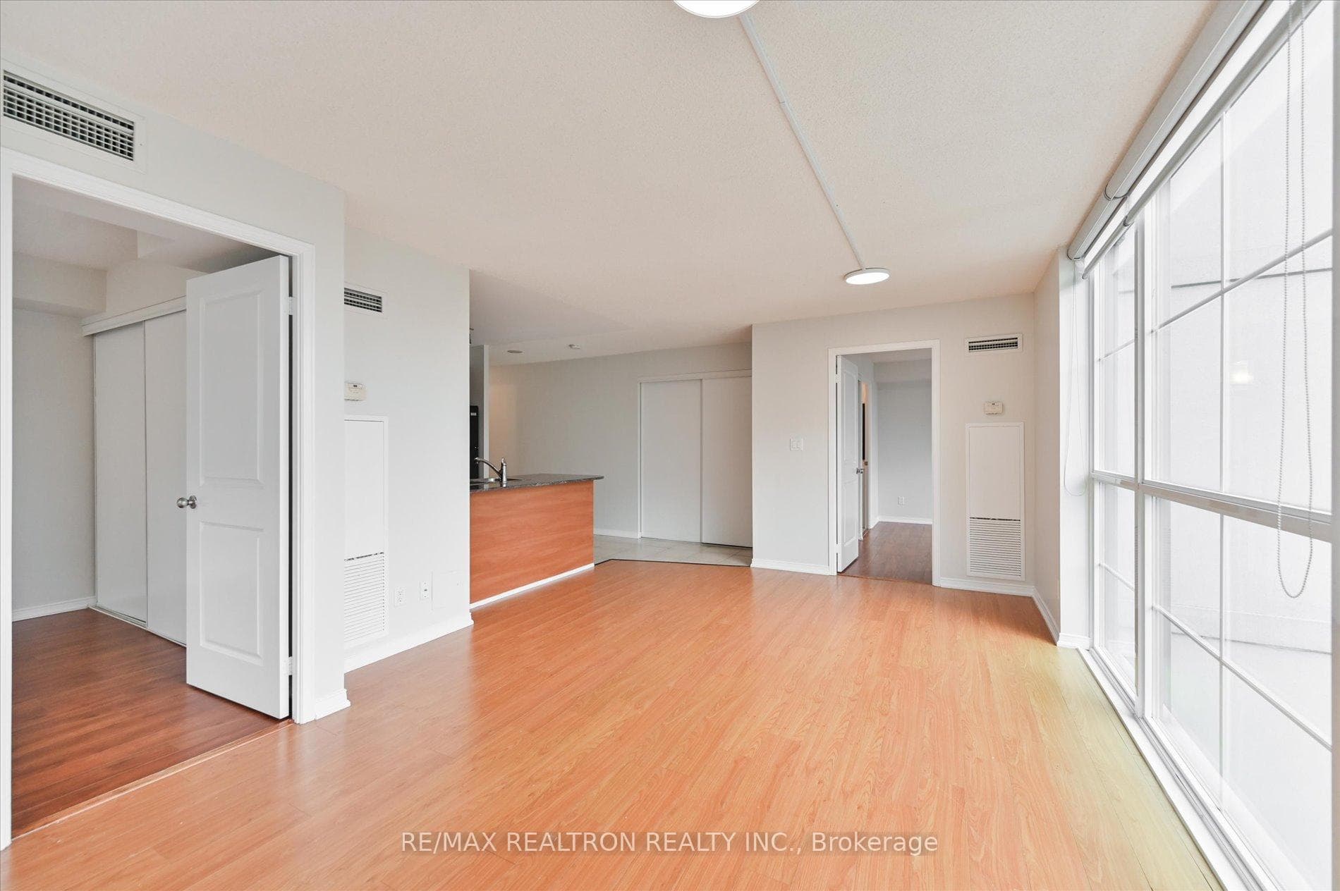 6 Rosebank Drive Unit 2J photo 17