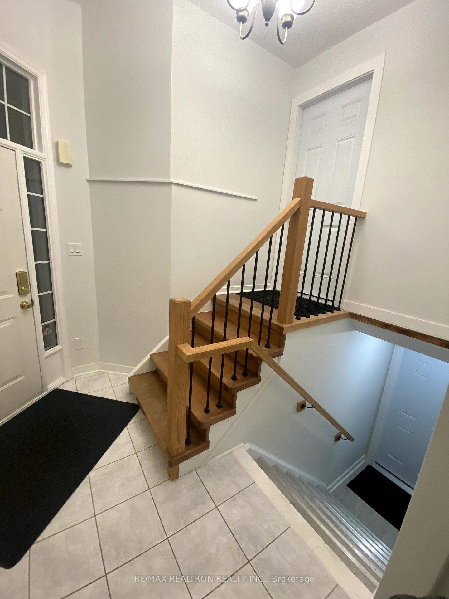 112 Bird Street Unit Unit 1 photo 4