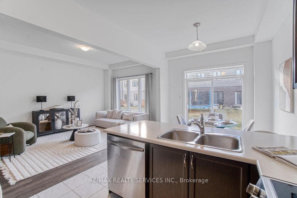 9 Copeman Avenue photo 17