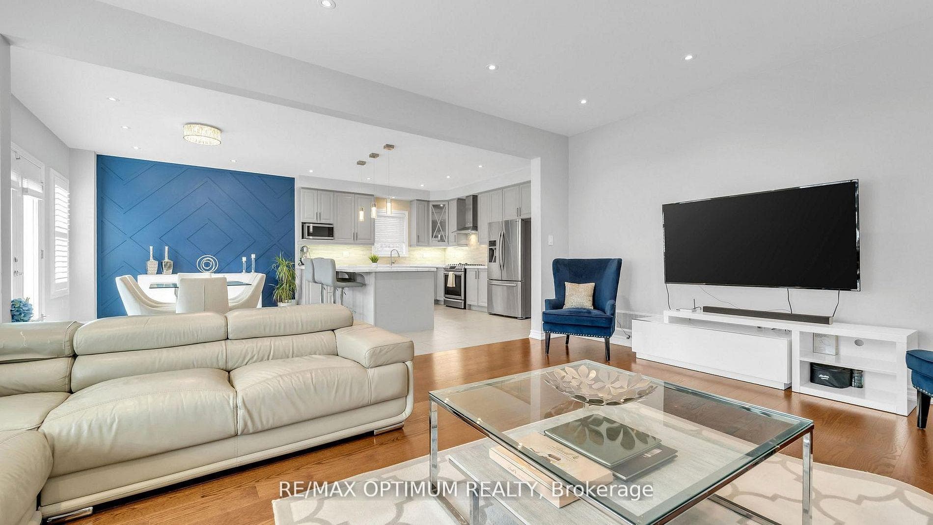 450 Brisdale Drive photo 11