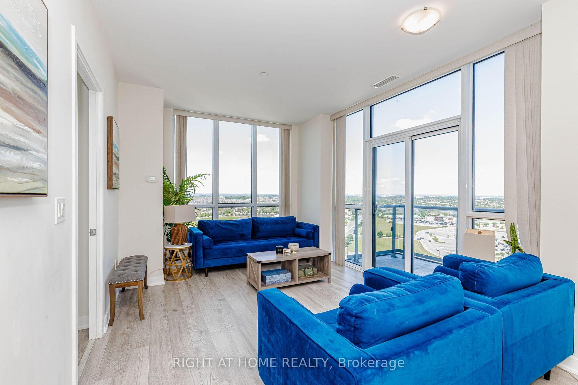 4633 Glen Erin Drive Unit 2 photo 19